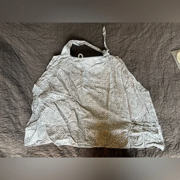 BUNDLE - lot of 5 nursing bamboo breastfeeding covers + bonus breast pads - Picture 12 of 16